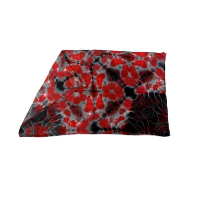 شال‎ ‎ابریشمی‎ ‎‎باتیک‎ ‎‎سایز‎ ‎200‎ cm‎ ‎ ‎‎قرمز‎ ‎‎طرح‎ ‎باران‎ ‎ ‎‎‎